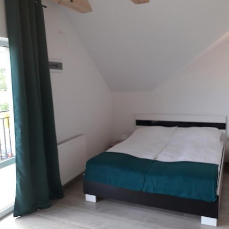 Paprotowka Apartament Wiosenny Paprotno Ngoại thất bức ảnh